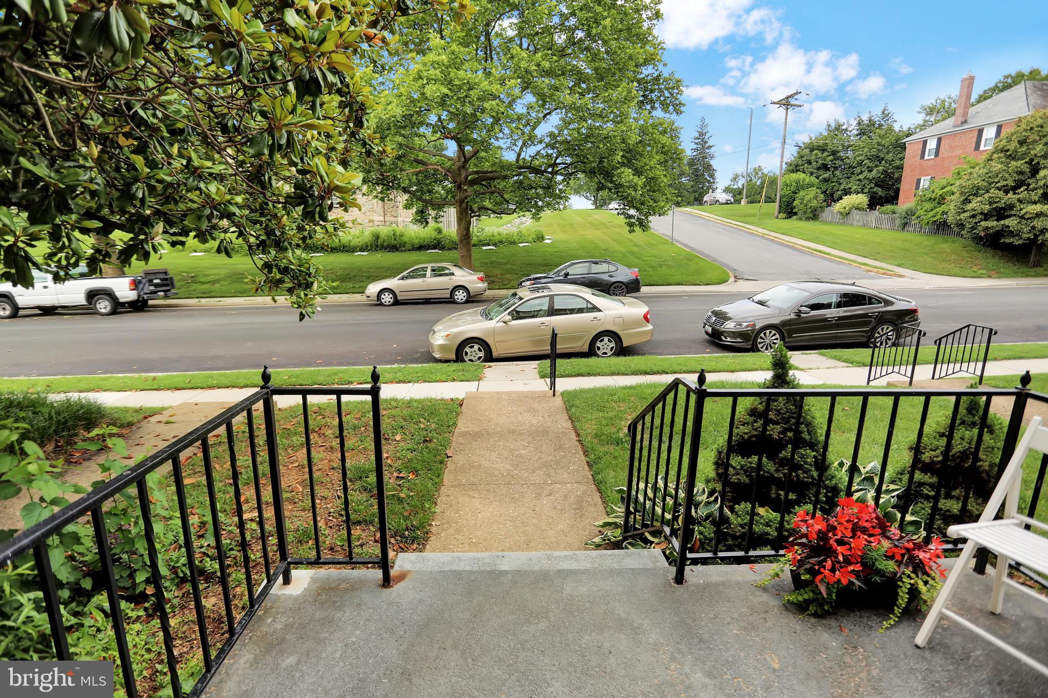 416 Overbrook Road Baltimore, MD 21212 - Photo 26 of 41 Front porch