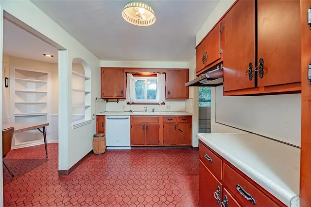 $159,000 | 385 Pemberton Road, Irondequoit, NY 14622