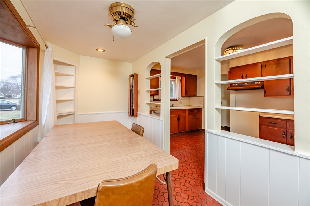 385 Pemberton Road Irondequoit, NY 14622 - Photo 16 of 40