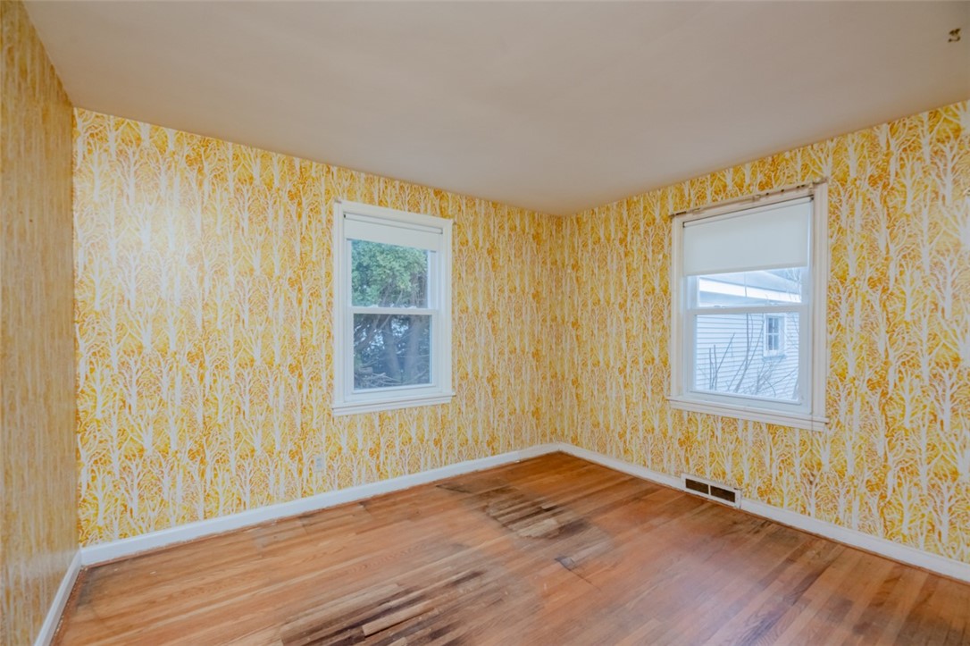 385 Pemberton Road Irondequoit, NY 14622 - Photo 22 of 40