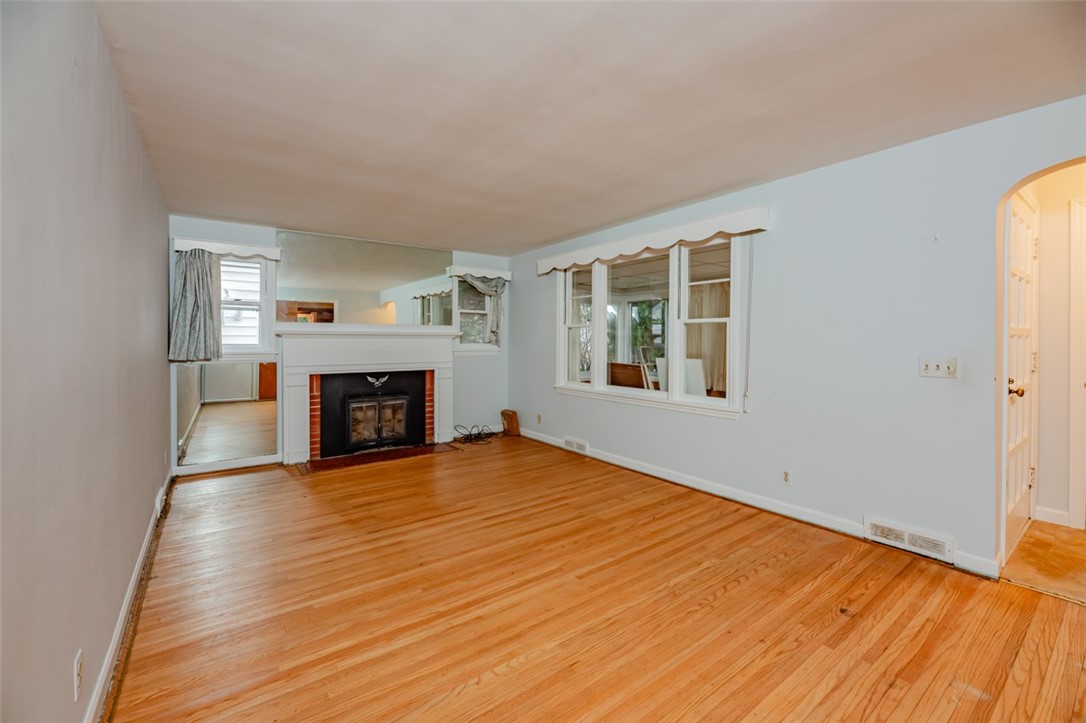 385 Pemberton Road Irondequoit, NY 14622 - Photo 6 of 40