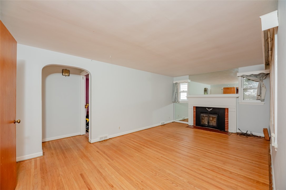 385 Pemberton Road Irondequoit, NY 14622 - Photo 8 of 40