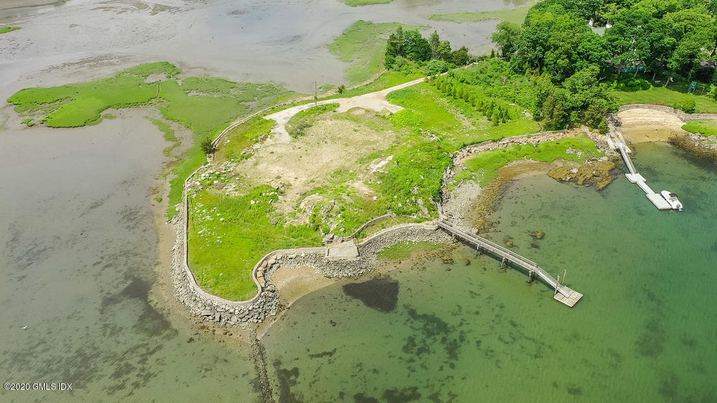 122 Delafield Island Road Darien, CT 06820 - Photo 22 of 34 a view of a swimming pool