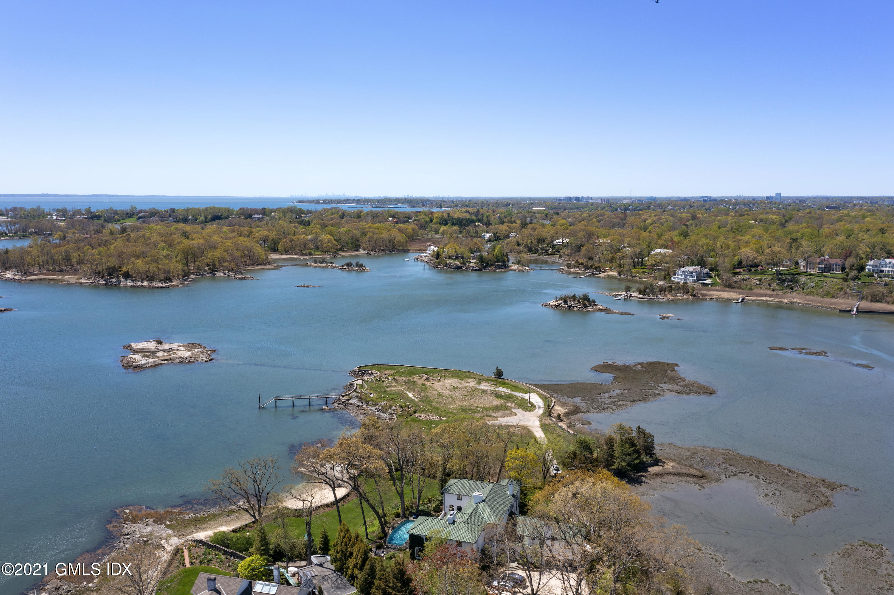 122 Delafield Island Road Darien, CT 06820 - Photo 4 of 34 an aerial view of ocean with residential house with outdoor space