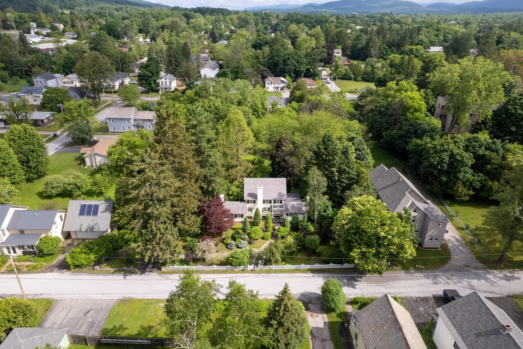 77 Wood Avenue Rutland, VT 05701 - Photo 3 of 34