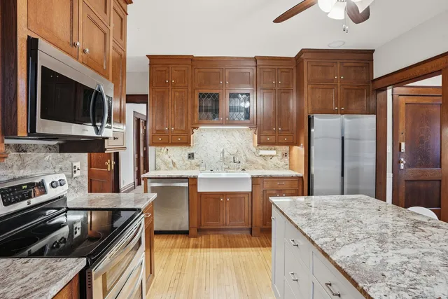 $599,900 | 19383 Babcock Avenue, Lester Prairie, MN 55354