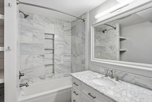 $599,900 | 19383 Babcock Avenue, Lester Prairie, MN 55354