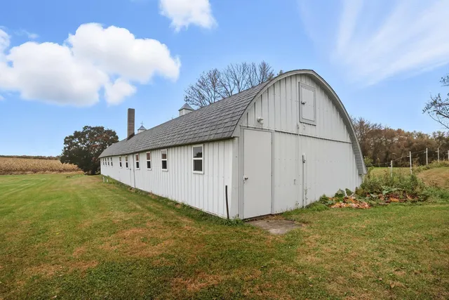 $599,900 | 19383 Babcock Avenue, Lester Prairie, MN 55354