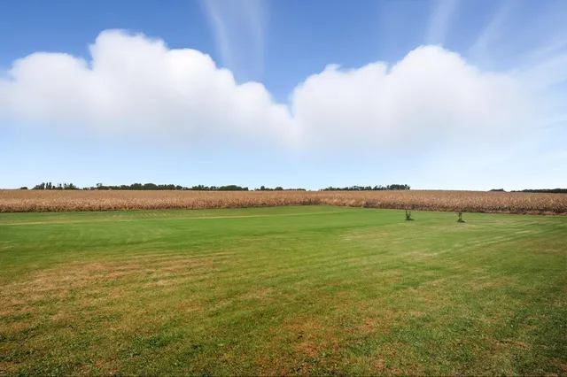 $599,900 | 19383 Babcock Avenue, Lester Prairie, MN 55354