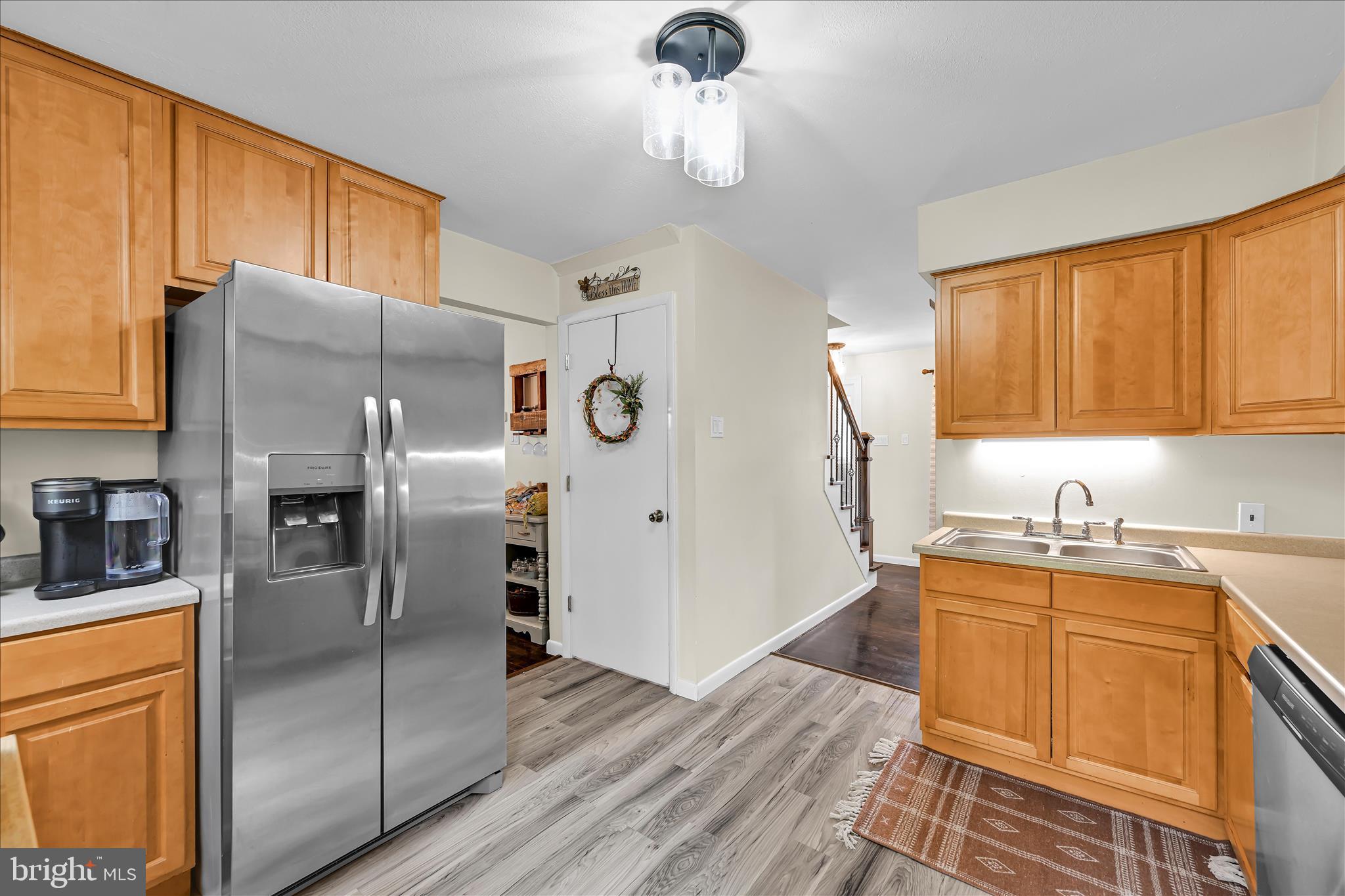 253 Piketown Road Harrisburg, PA 17112 - Photo 17 of 43 Kitchen
