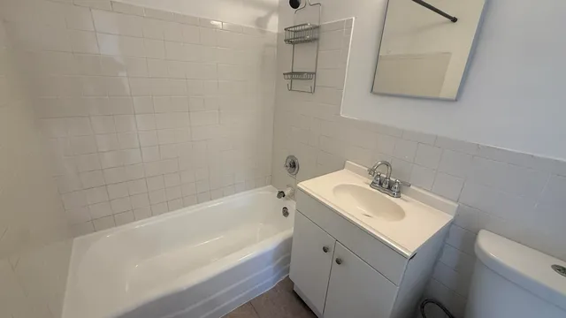 $2,500 | 212 Northwest 8th Avenue, Delray Beach, FL 33444