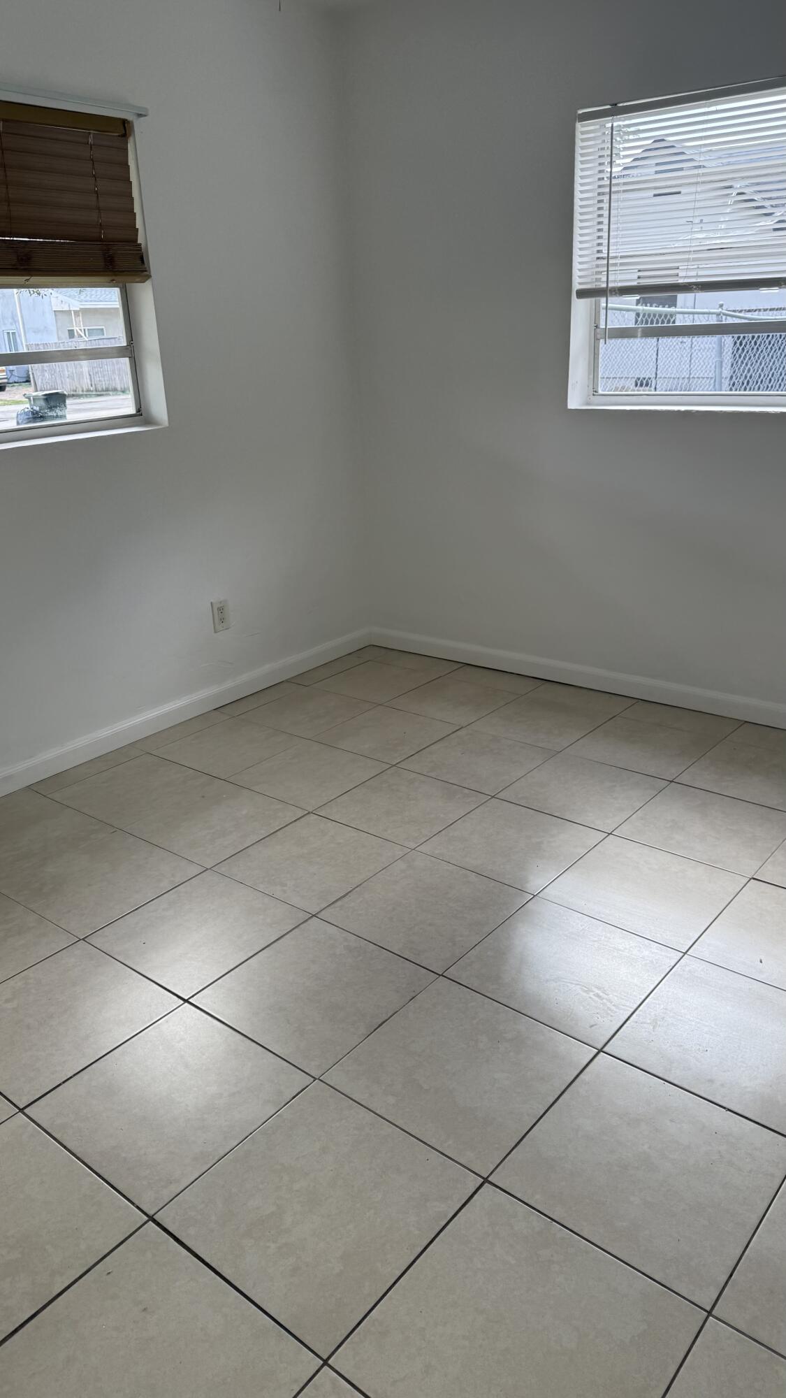 212 Northwest 8th Avenue Delray Beach, FL 33444 - Photo 14 of 17 IMG_3963