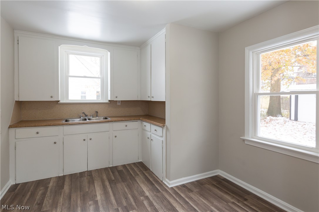 855 Nela View Road Cleveland Heights, OH 44112 - Photo 10 of 23