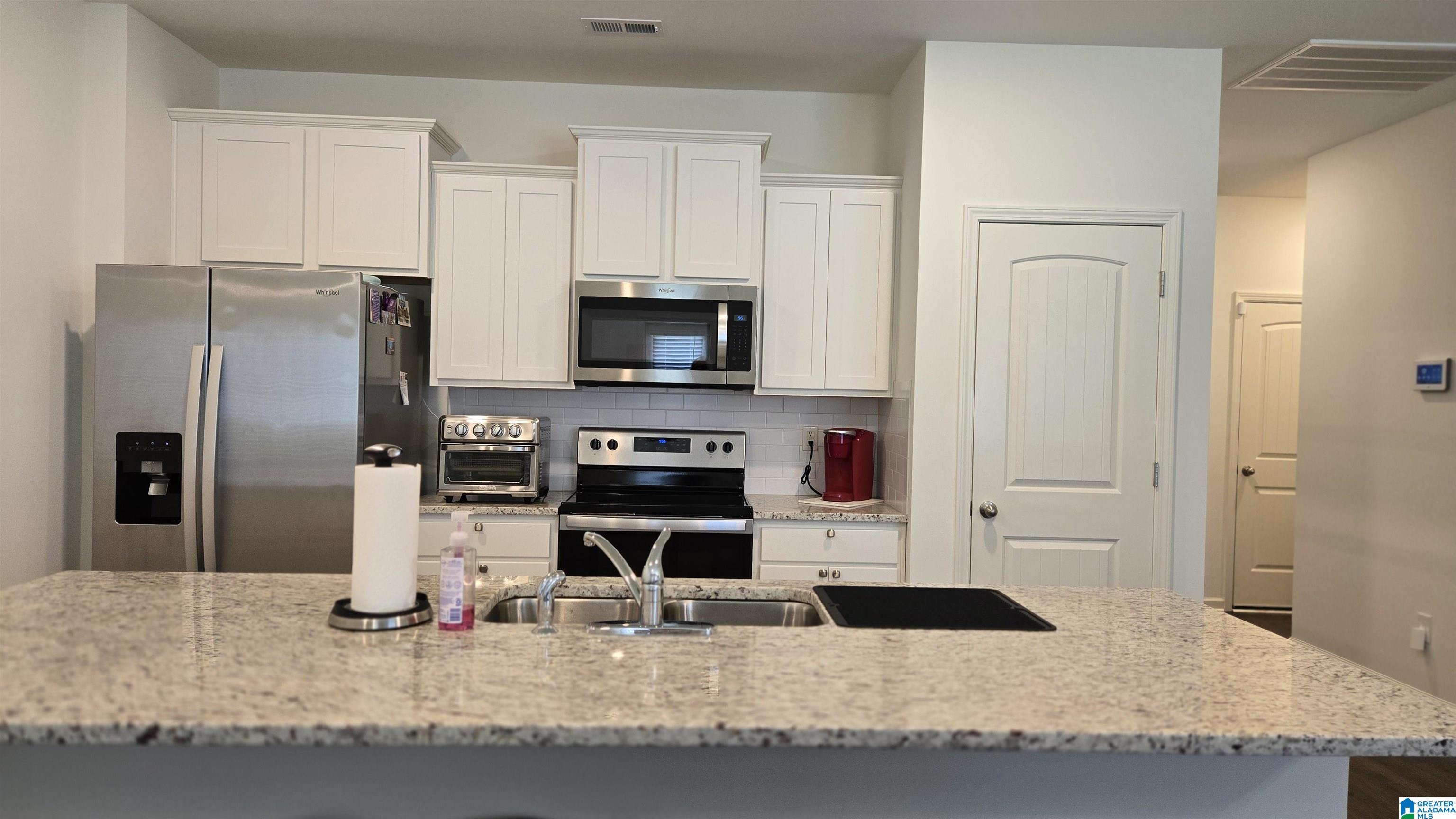 256 Koslin Loop Calera, AL 35040 - Photo 5 of 16