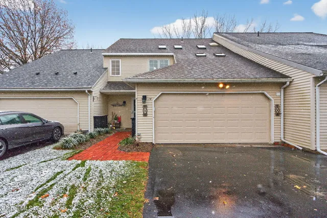 $412,000 | 14 Carrie Court, Niskayuna, NY 12309