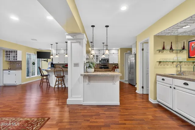 $412,000 | 14 Carrie Court, Niskayuna, NY 12309