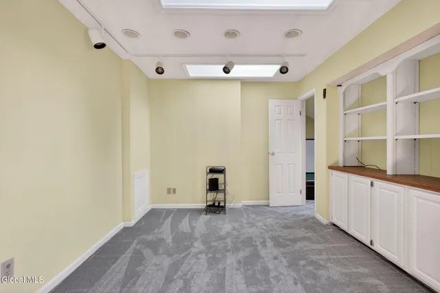 $412,000 | 14 Carrie Court, Niskayuna, NY 12309