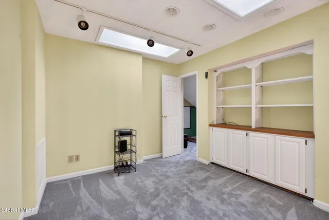 $412,000 | 14 Carrie Court, Niskayuna, NY 12309