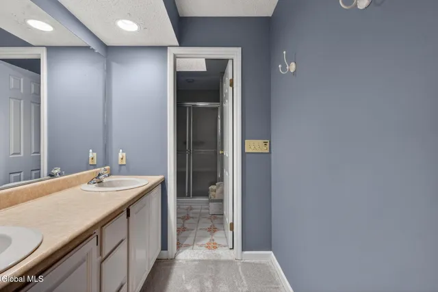 $412,000 | 14 Carrie Court, Niskayuna, NY 12309