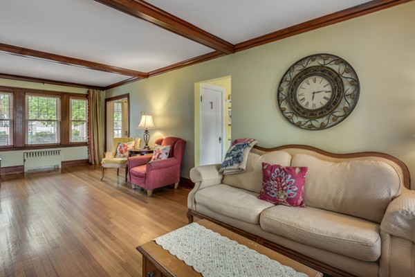 13 Whittier Road Medford, MA 02155 - Photo 8 of 30 Gallery Image 8