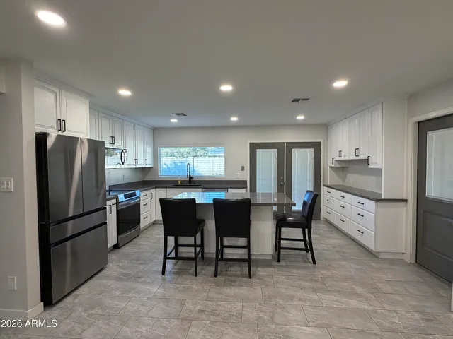 $2,150 | 4140 West Paradise Drive, Phoenix, AZ 85029