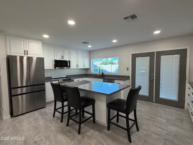 $2,150 | 4140 West Paradise Drive, Phoenix, AZ 85029