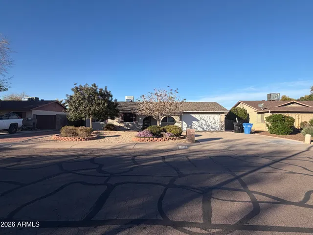 $2,150 | 4140 West Paradise Drive, Phoenix, AZ 85029