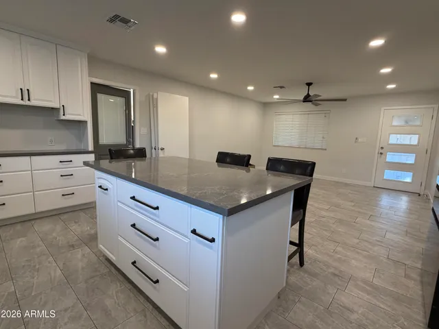 $2,150 | 4140 West Paradise Drive, Phoenix, AZ 85029