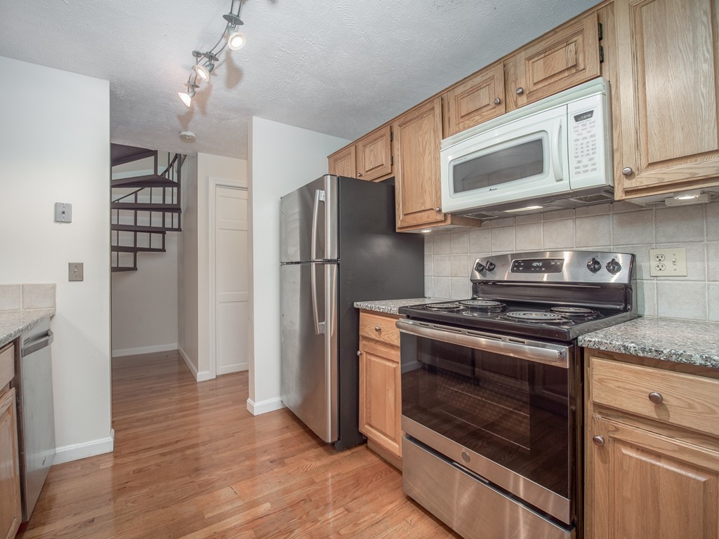 35 East Bluff Road, Unit 35 Ashland, MA 01721 - Photo 14 of 35 Gallery Image 14