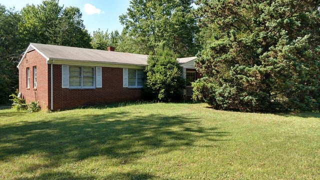 2085 Cumberland Road Farmville, VA 23901 - Photo 1 of 1 Gallery Image 1