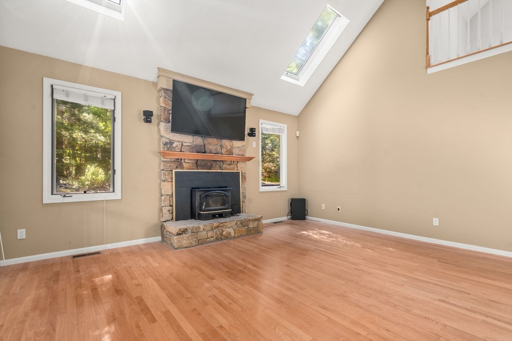 41 George Hill Road Grafton, MA 01519 - Photo 3 of 29 Gallery Image 3