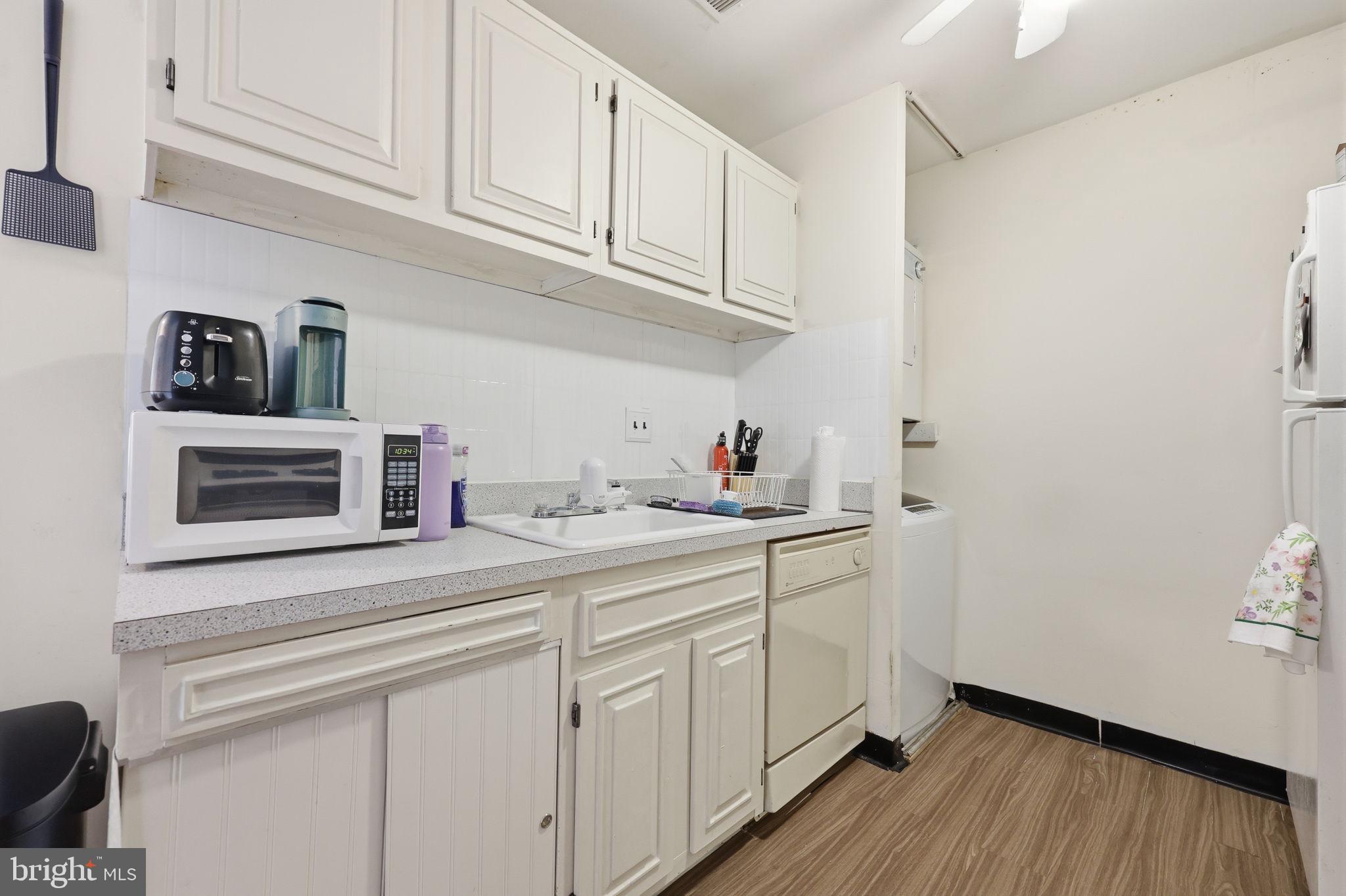 2727 Rhawn Street, Unit 31AB Philadelphia, PA 19152 - Photo 17 of 24 Gallery Image 17