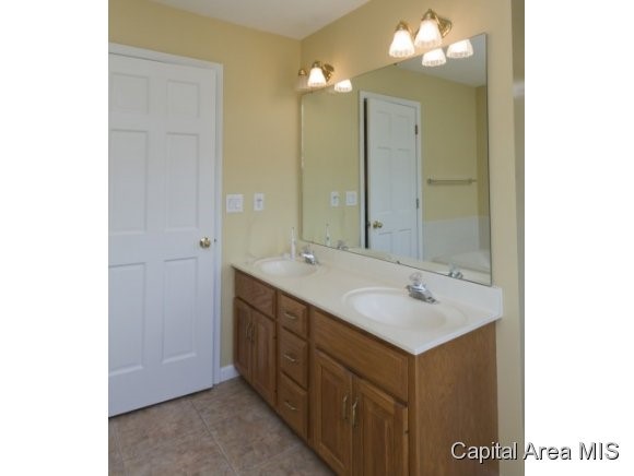 2517 Woodfield Road Springfield, IL 62711 - Photo 14 of 24