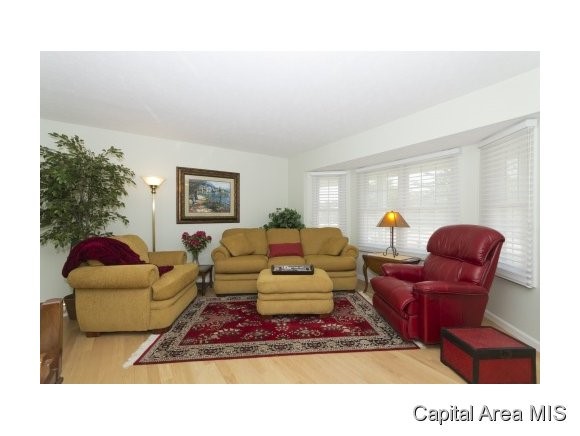 2517 Woodfield Road Springfield, IL 62711 - Photo 10 of 24