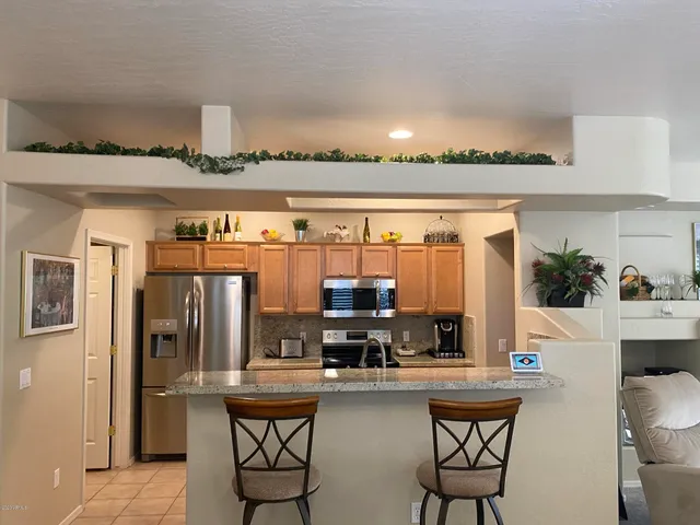 $3,950 | 11500 East Cochise Drive, Unit 1010, Scottsdale, AZ 85259