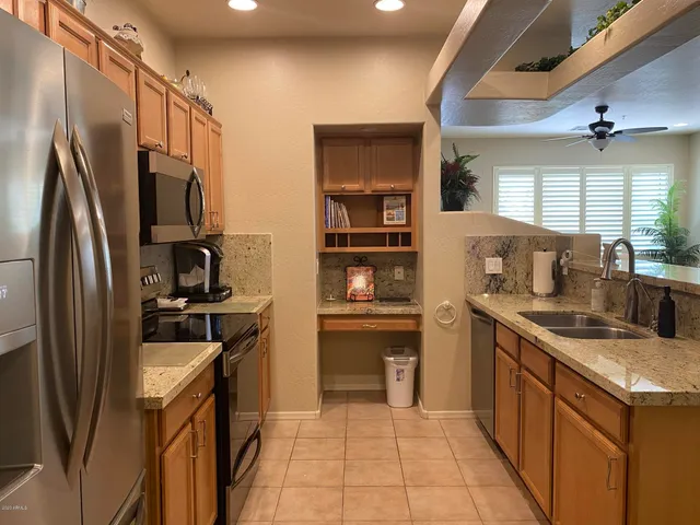 $3,950 | 11500 East Cochise Drive, Unit 1010, Scottsdale, AZ 85259