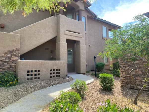 $3,950 | 11500 East Cochise Drive, Unit 1010, Scottsdale, AZ 85259