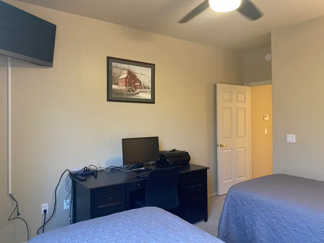 $3,950 | 11500 East Cochise Drive, Unit 1010, Scottsdale, AZ 85259