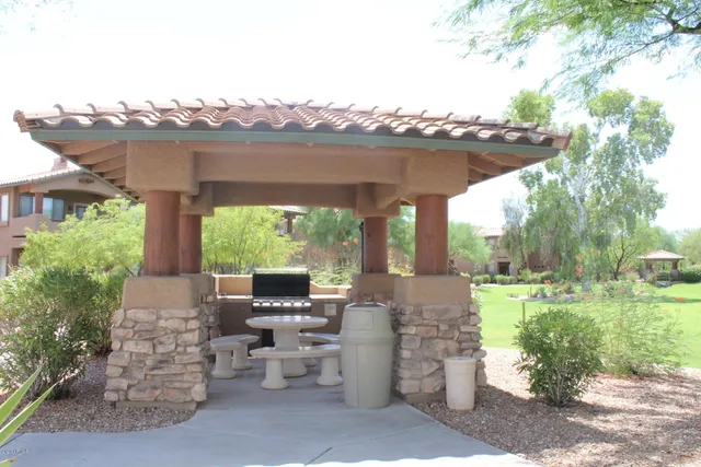 $3,950 | 11500 East Cochise Drive, Unit 1010, Scottsdale, AZ 85259