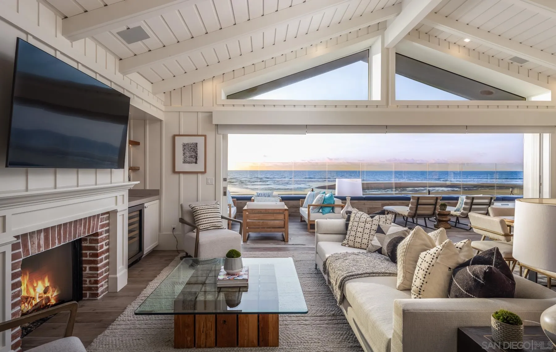 2050 Ocean Front Del Mar, CA 92014 - Photo 10 of 30