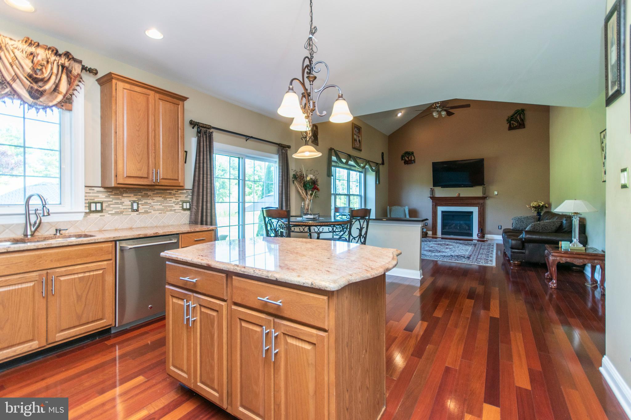 100 Meadow Run Road Bordentown, NJ 08505 - Photo 14 of 42