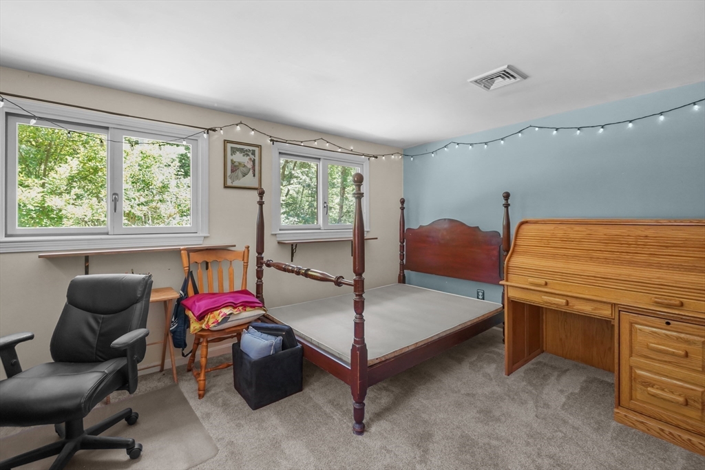 12 Juniper Road Lakeville, MA 02347 - Photo 18 of 42