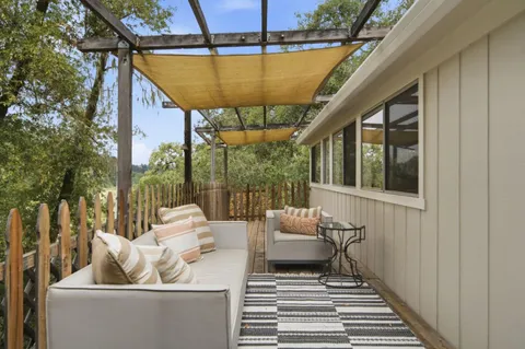 $1,498,000 | 2701 Rio Lindo Avenue, Healdsburg, CA 95448