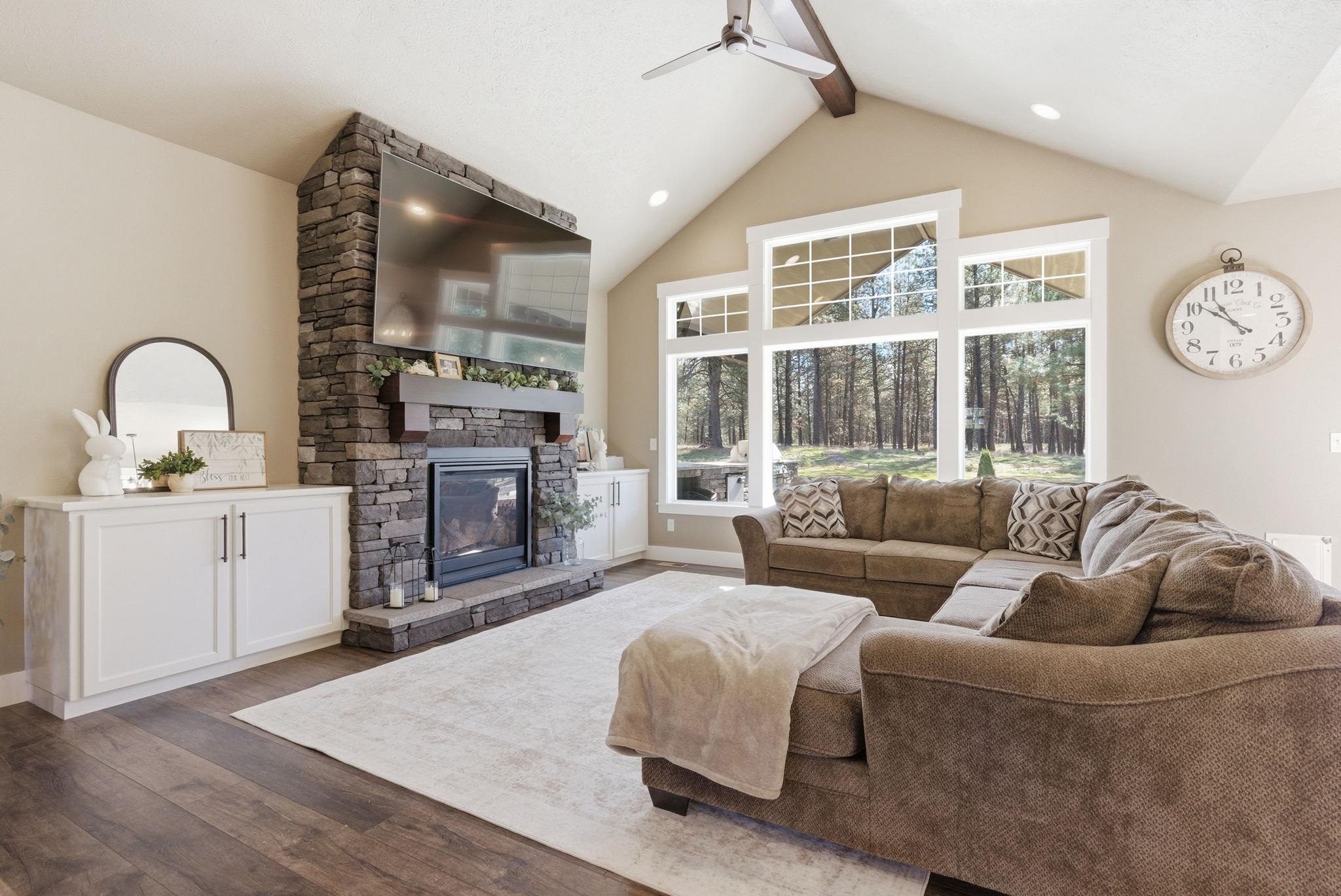 3410 East Elena Lane Chattaroy, WA 99003 - Photo 5 of 50