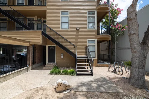 $349,000 | 2802 Nueces Street, Unit 201, Austin, TX 78705
