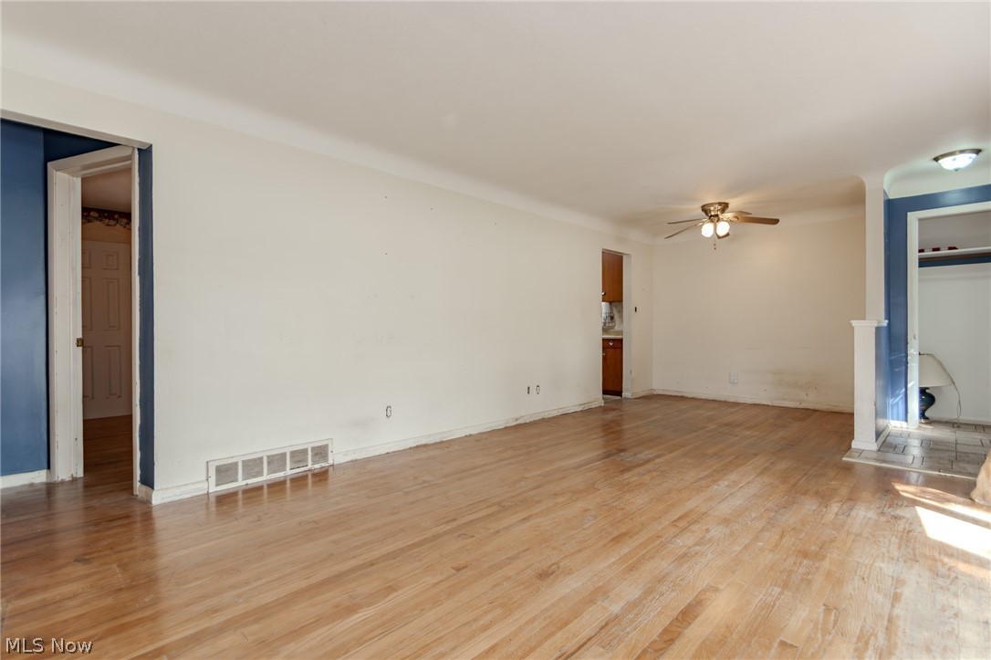 1562 Empire Road Wickliffe, OH 44092 - Photo 6 of 24