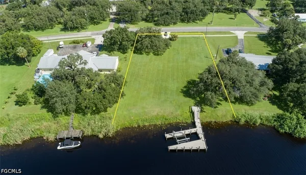 $375,000 | 395 Old County Road 78, LaBelle, FL 33935