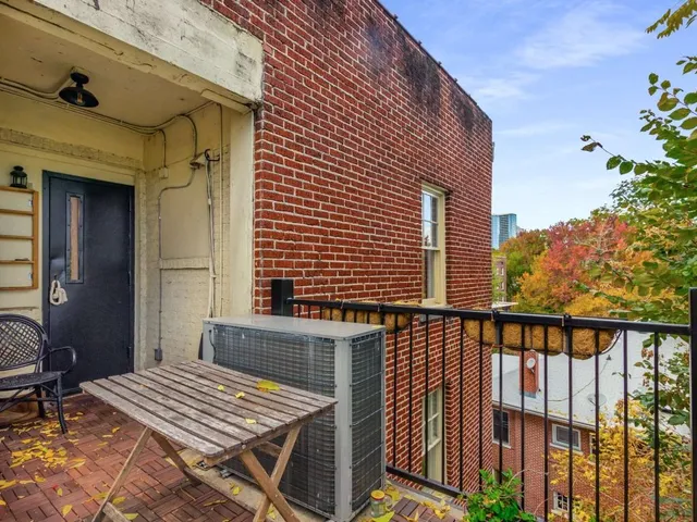 $1,900 | 198 Ponce De Leon Avenue Northeast, Unit D7, Atlanta, GA 30308