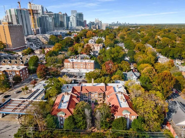 $1,900 | 198 Ponce De Leon Avenue Northeast, Unit D7, Atlanta, GA 30308