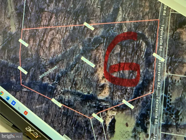 a backyard of a house with trees